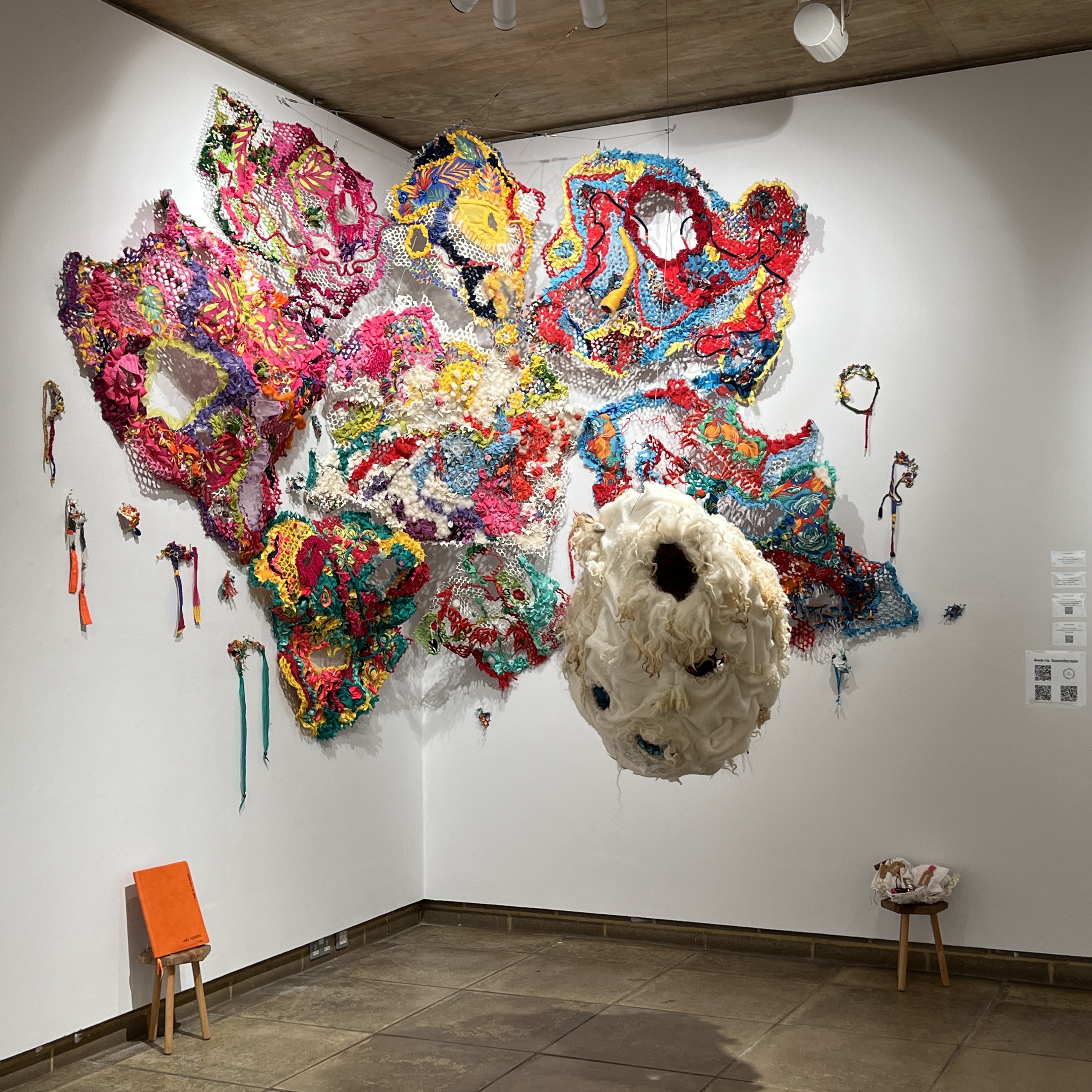 Awe-ra, Call and Response exhibition view, 2025.